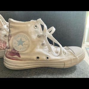 Little girl Converse w a FROZEN theme and and ELSA ❄️❄️